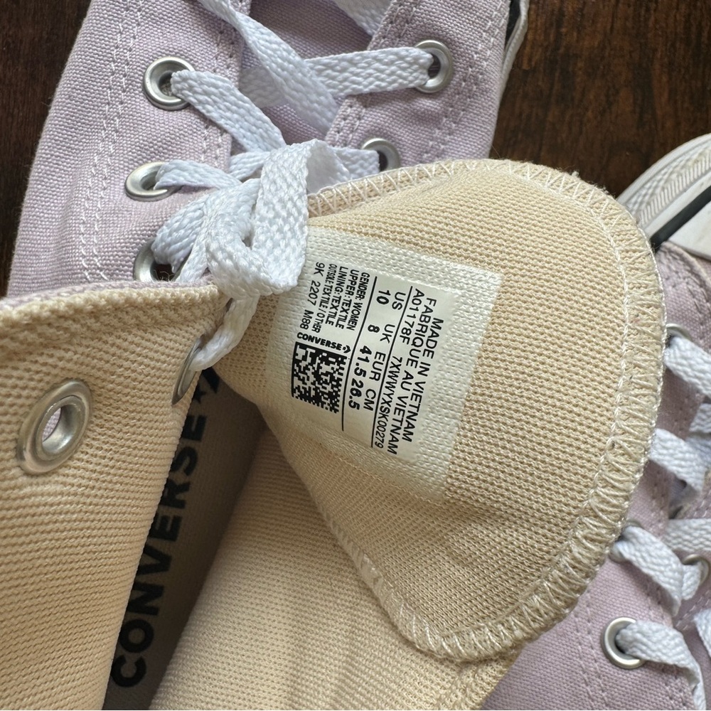 Converse Light platform Purple High-Tops size 10